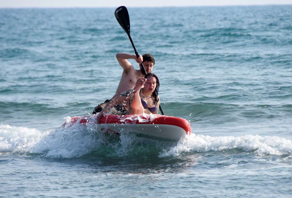 Turistlerin deniz keyfi