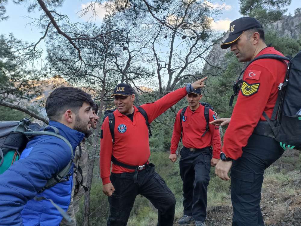 Doğa yürüyüşünde kayboldular