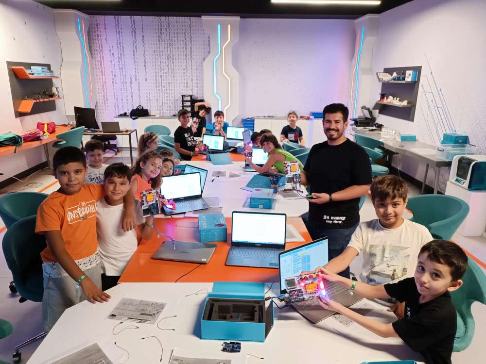 Kepez'de Robotik Kodlama Atölyesi