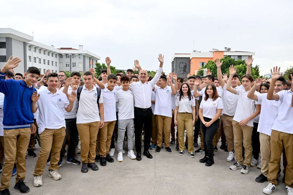 OSB Teknik Kolejinde ilk ders zilini Ali Bahar çaldı