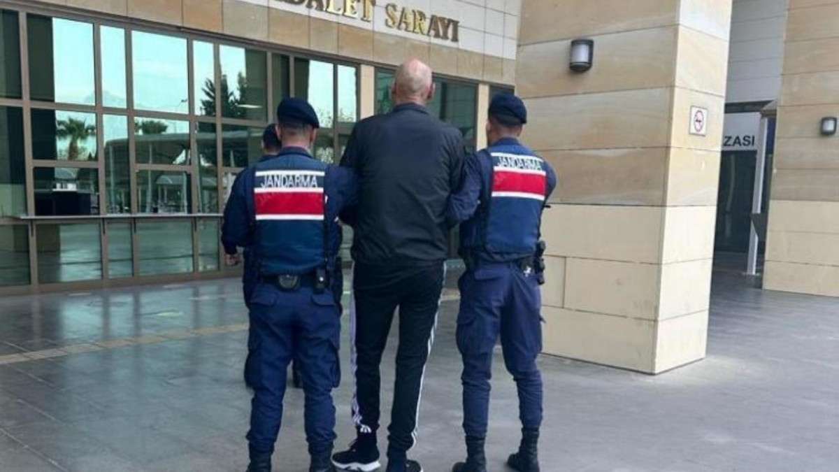 Firari jandarmaya yakalandı
