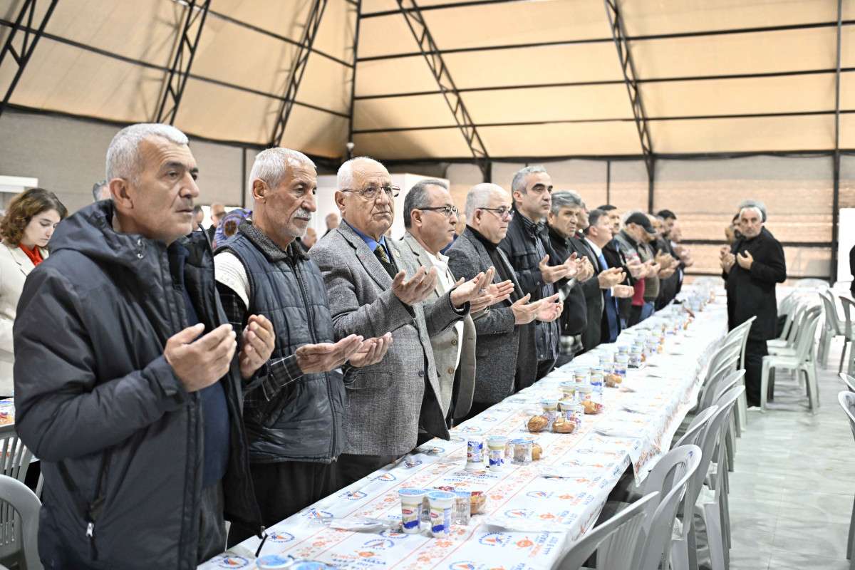 Vefat eden muhtarlara vefa