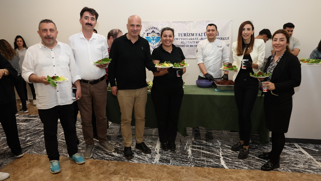 ALKÜ’de turizm haftası dolu dolu geçti   