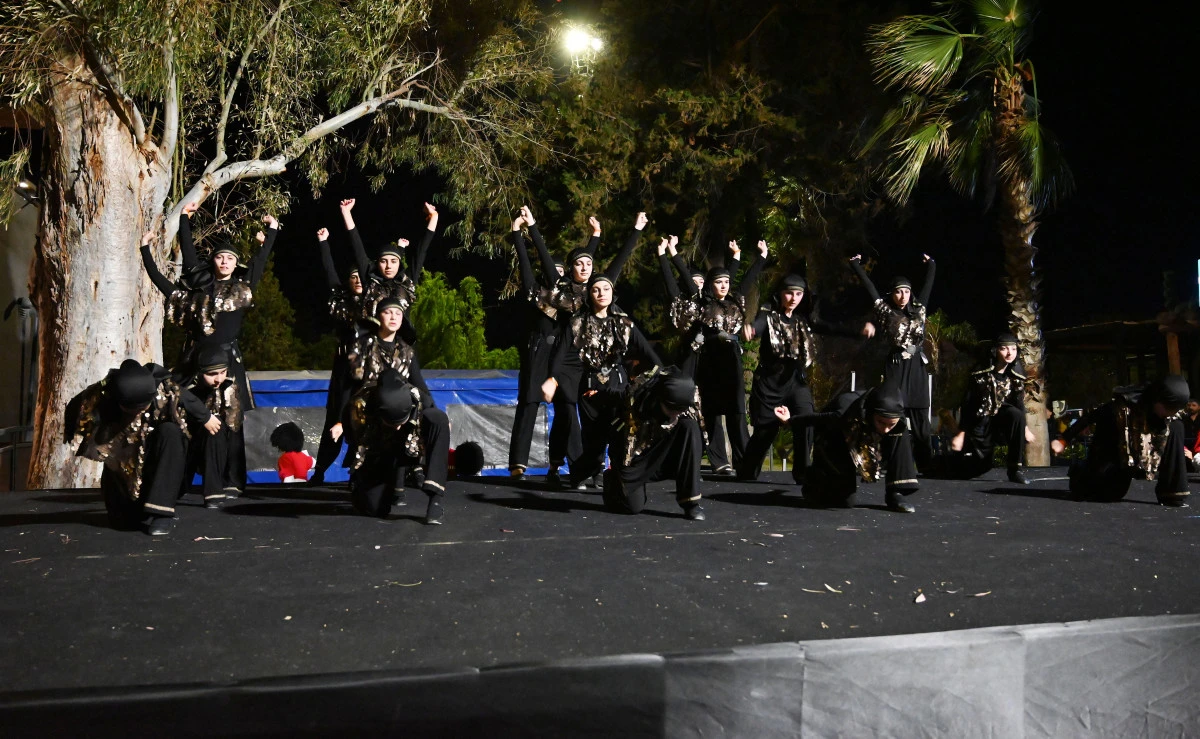 Kemer'de Yaza Merhaba Partisi