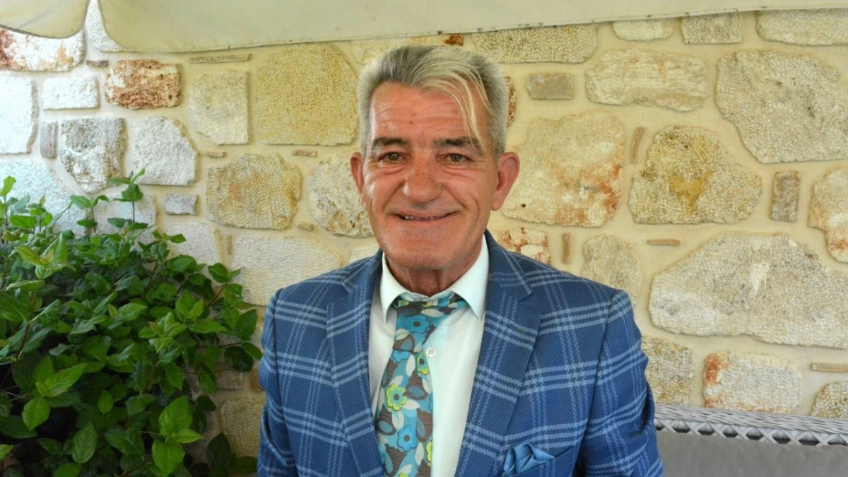 Hiç eğitim almadı 11 dil öğrendi  