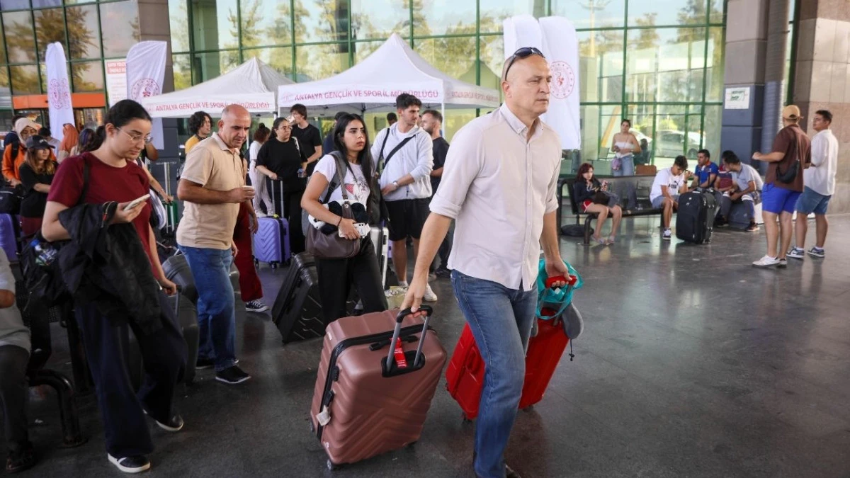 Antalya’da öğrencilere sıcak karşılama