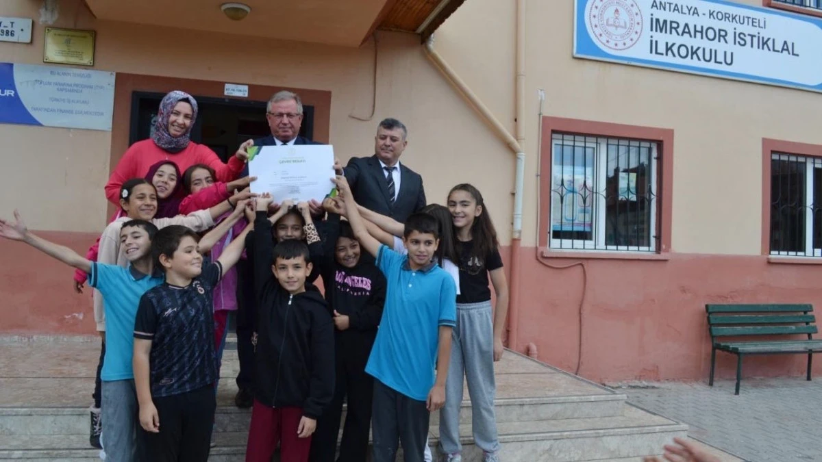 Korkuteli İmrahor İstiklal İlkokulu'na çevre ödülü 