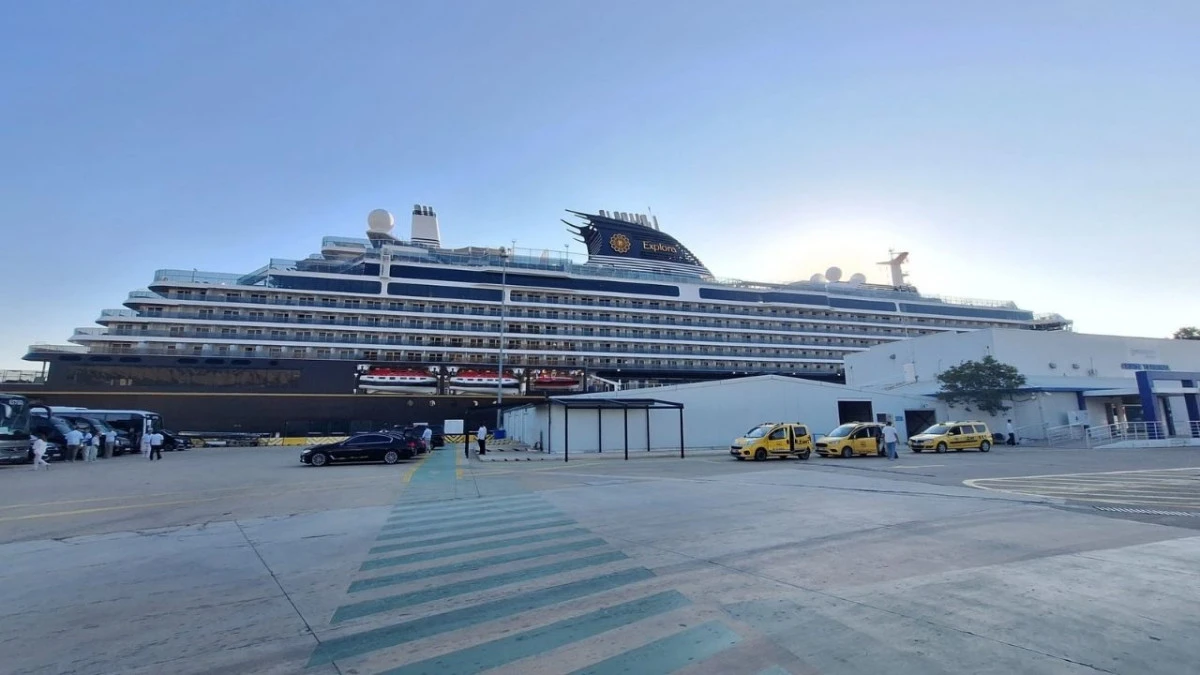 Dünyaca ünlü kruvaziyer MSC Explora I Antalya'da  