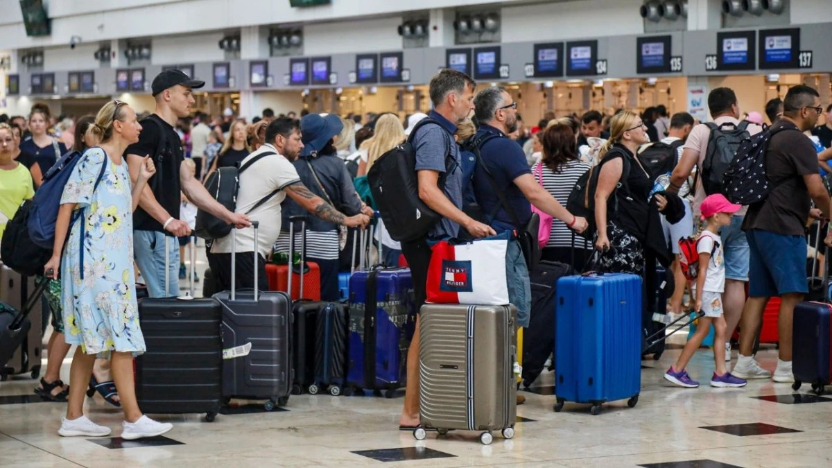 Antalya'da yabancı turist sayısı 16 milyonu geçti  