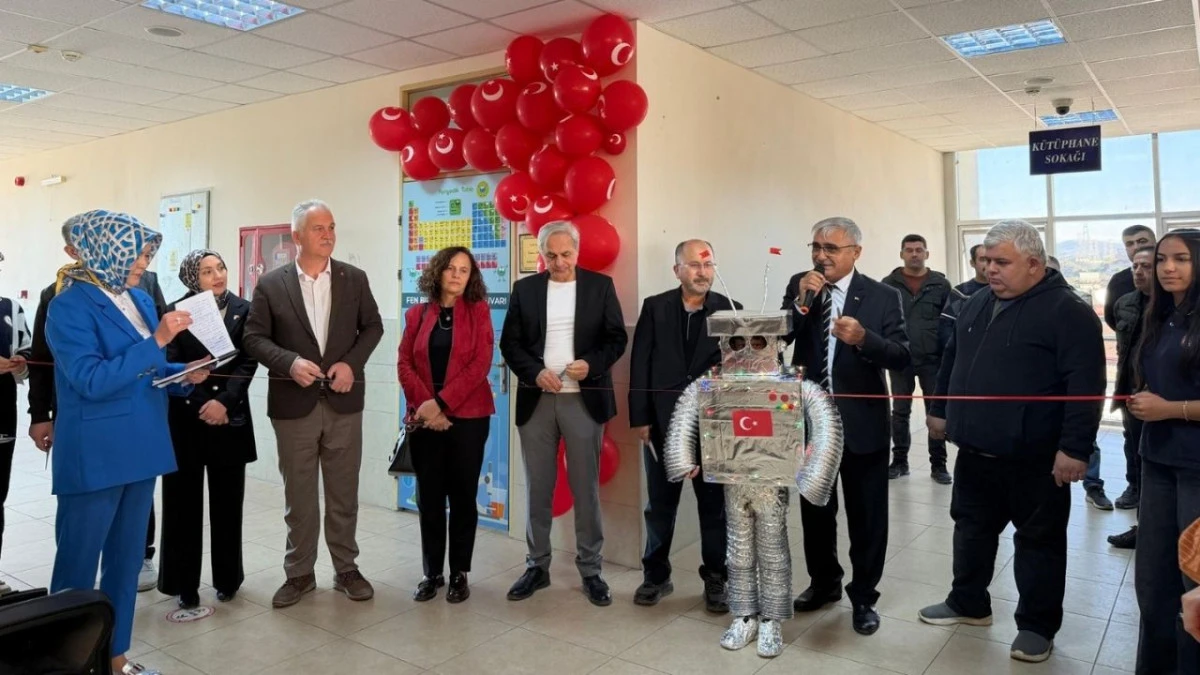 Serik İHO'da modern fen laboratuvarı açıldı 