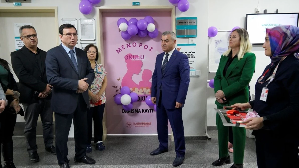 Antalya’nın ilk ‘Menopoz Okulu’ Kepez Devlet Hastanesi'nde açıldı 