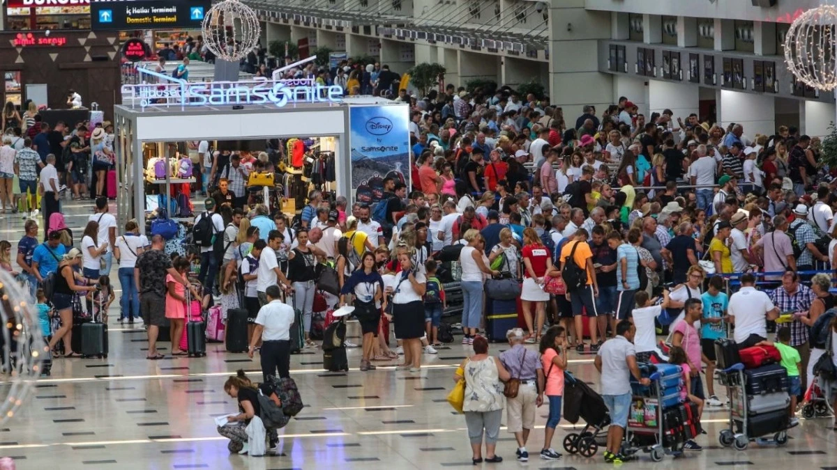 Antalya'ya toplam ziyaretçi sayısı 17,5 milyonu aştı 