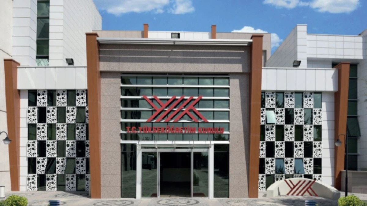 Cuma namazı uyarısı: YÖK’ten üniversitelere talimat