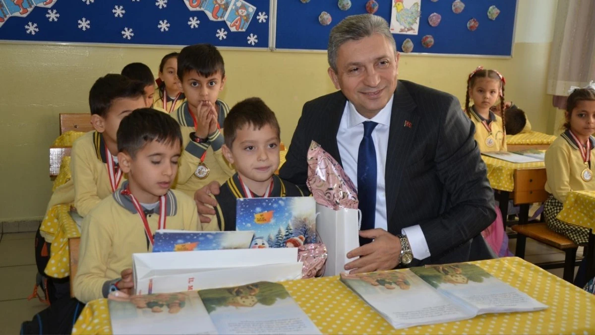 Antalya'da 498 bin 603 öğrenci karne heyecanı yaşadı 