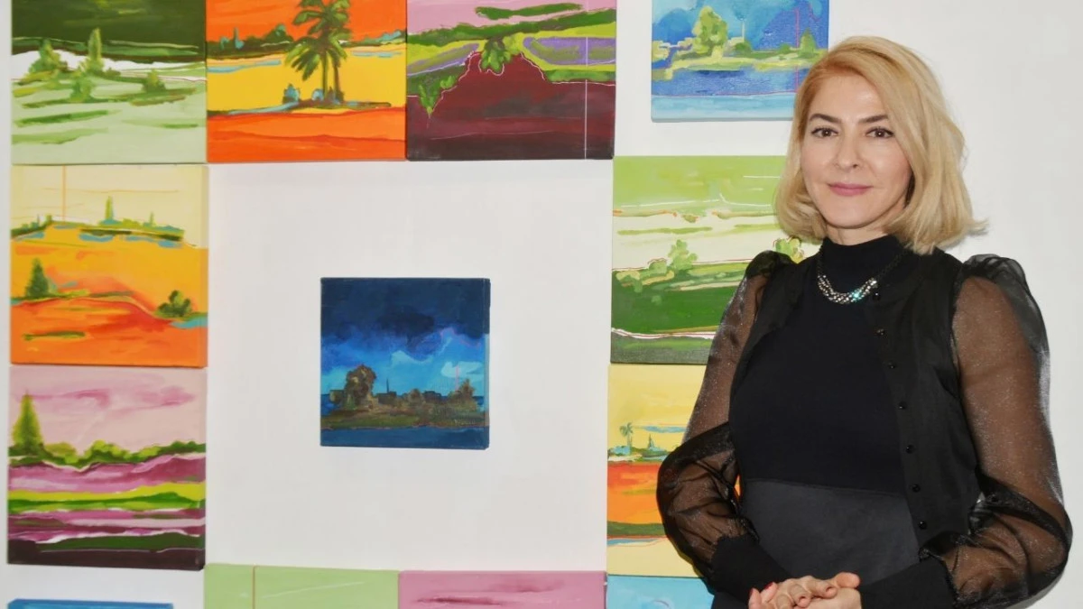 Akademisyen ressam Sönmez resimlerini sanatseverlerle buluşturdu 