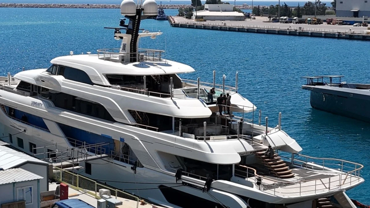 Milyarderlerin yüzen sarayları Antalya'da inşa ediliyor