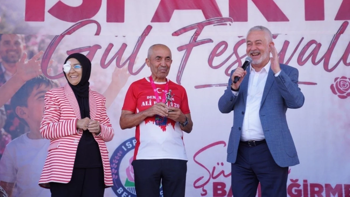 'Demir Adam' Isparta'da 32 kilometrelik parkurda yarıştı 