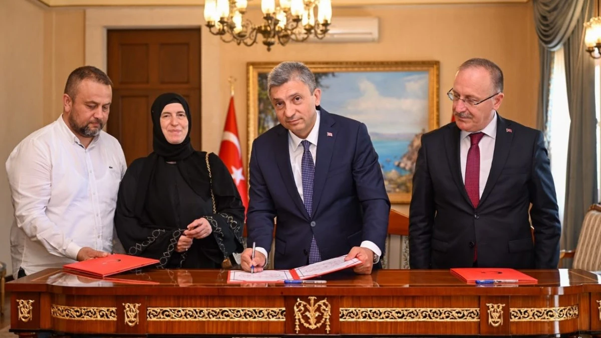 Antalya'da hayırseverden eğitime anlamlı destek