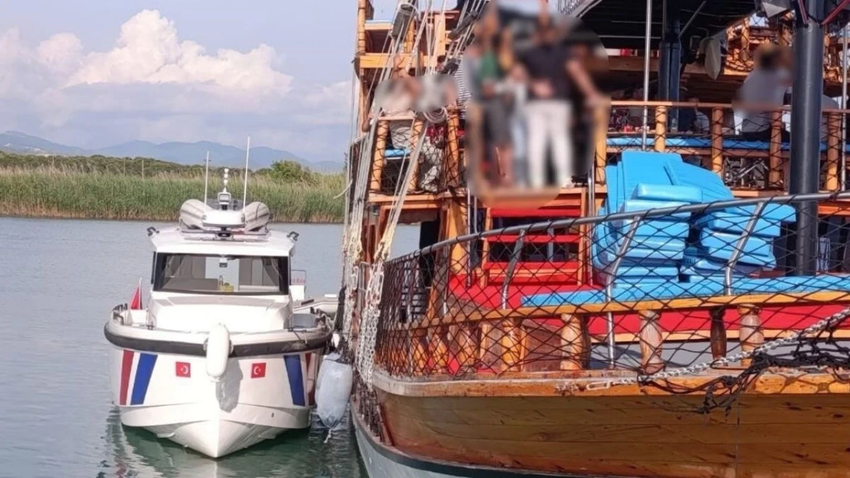 Antalya'da jandarmadan denizlerde denetim