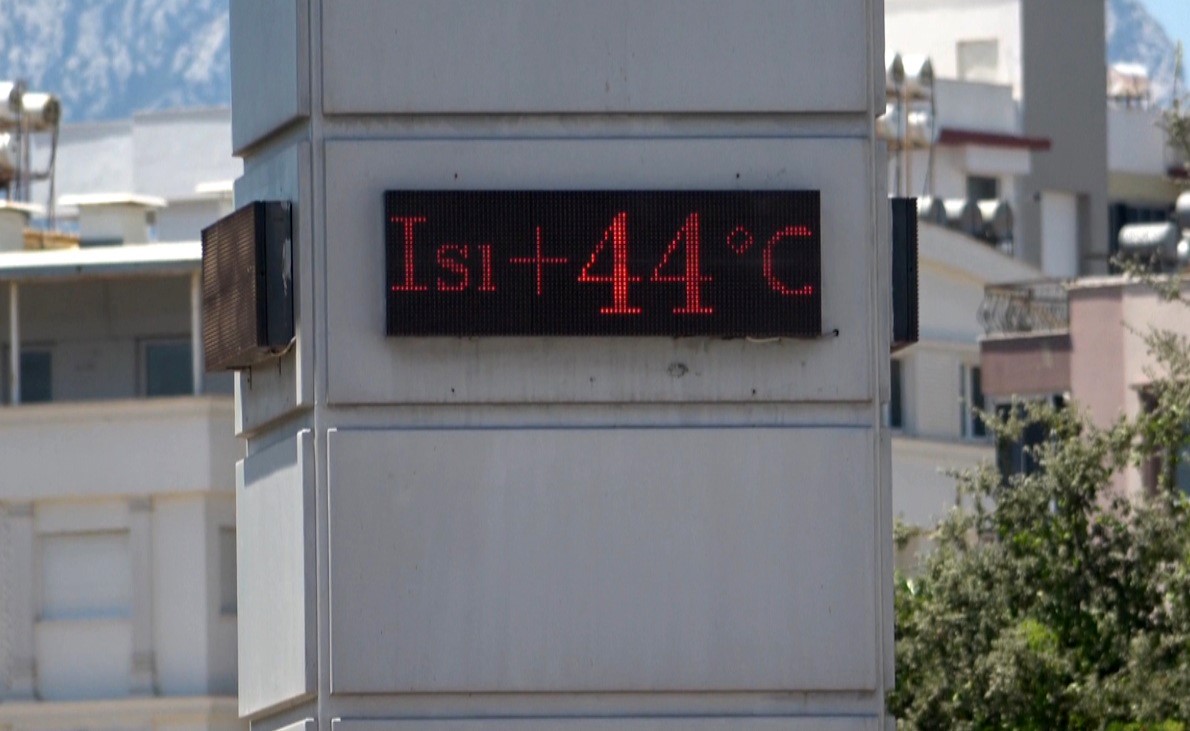 aw75203301-034121