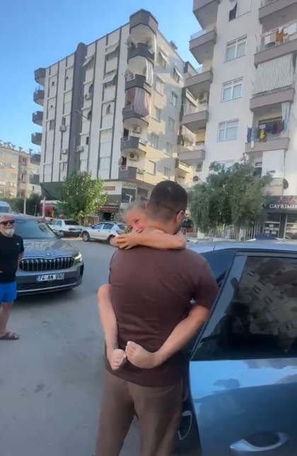 aw75399102-111936
