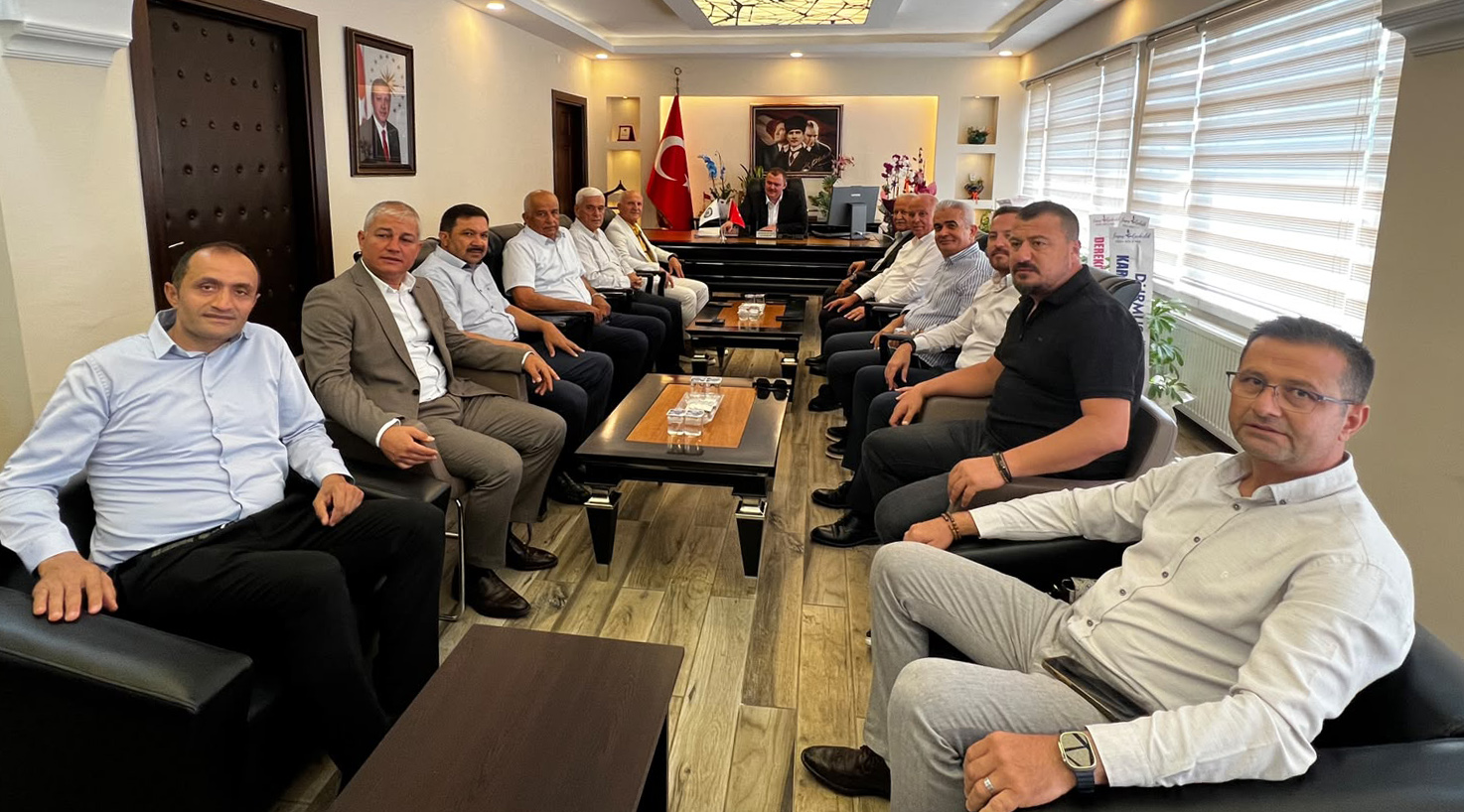 derneklerden-kaymakam-yilmazere-ziyaret1433968426228-025948