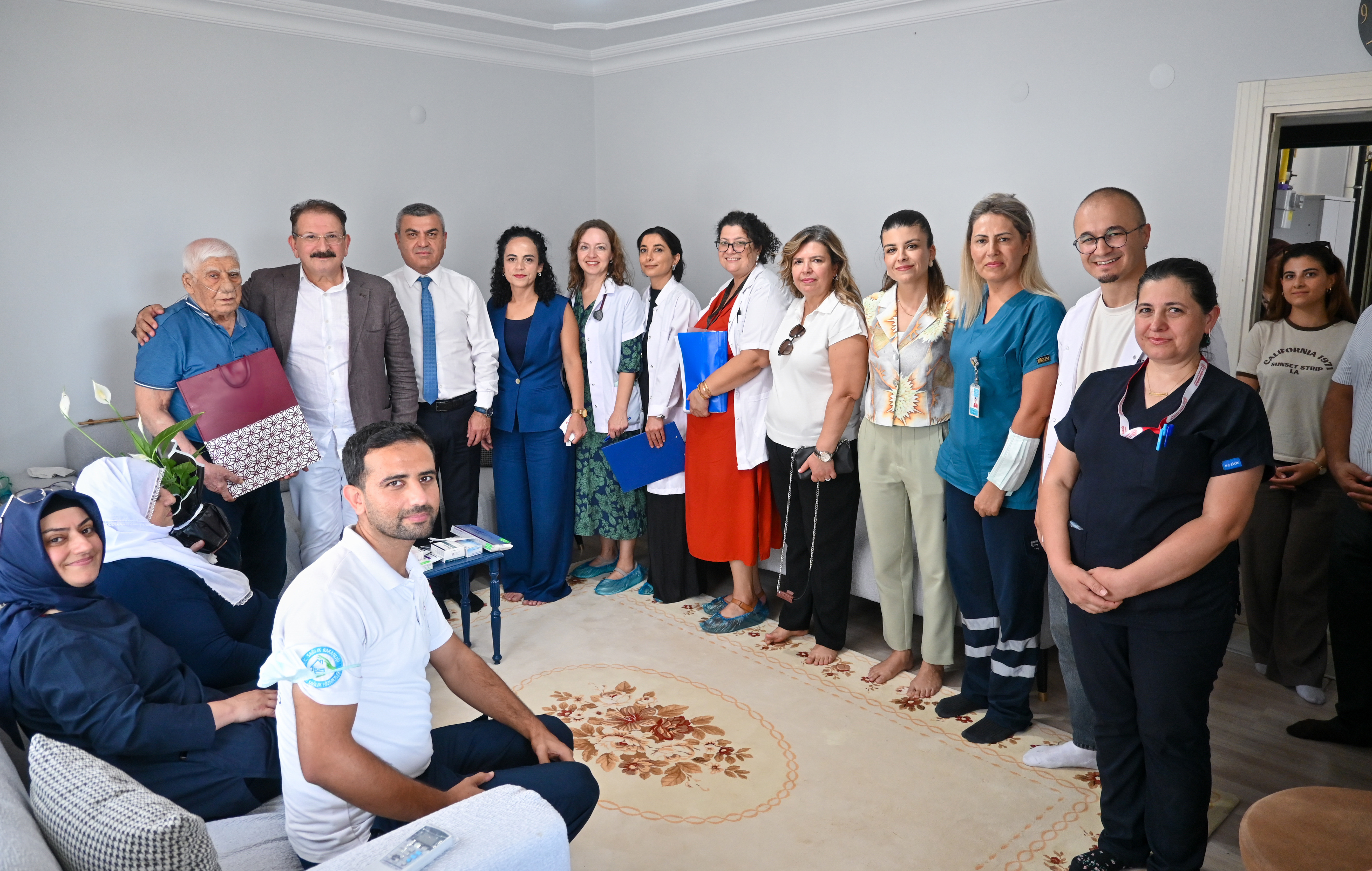evde-saglik-hizmetlerinde-ornek-uygulama1445924430076-031815
