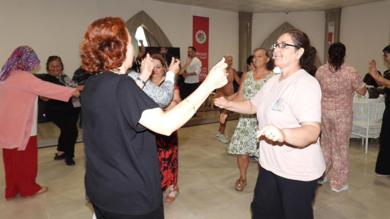 Kepez’de kadınlara eğlence dolu gün