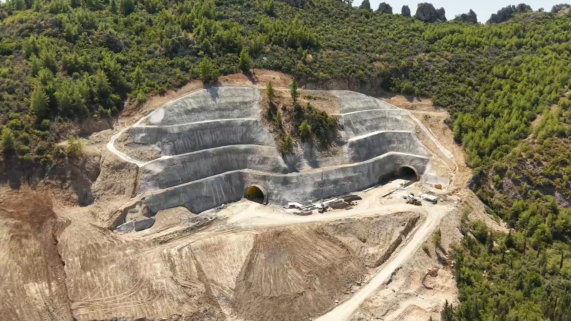 antalya-alanya-otoyolunun-yuzde-30u-t1461386434802-101030