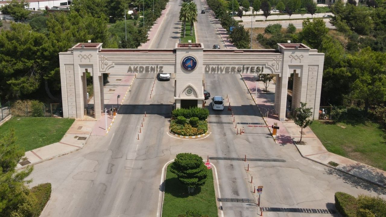 Akdeniz Üniversitesi Çevre Hizmet Ödülleri açıklandı