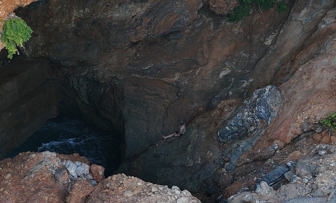 aw77067204-094604