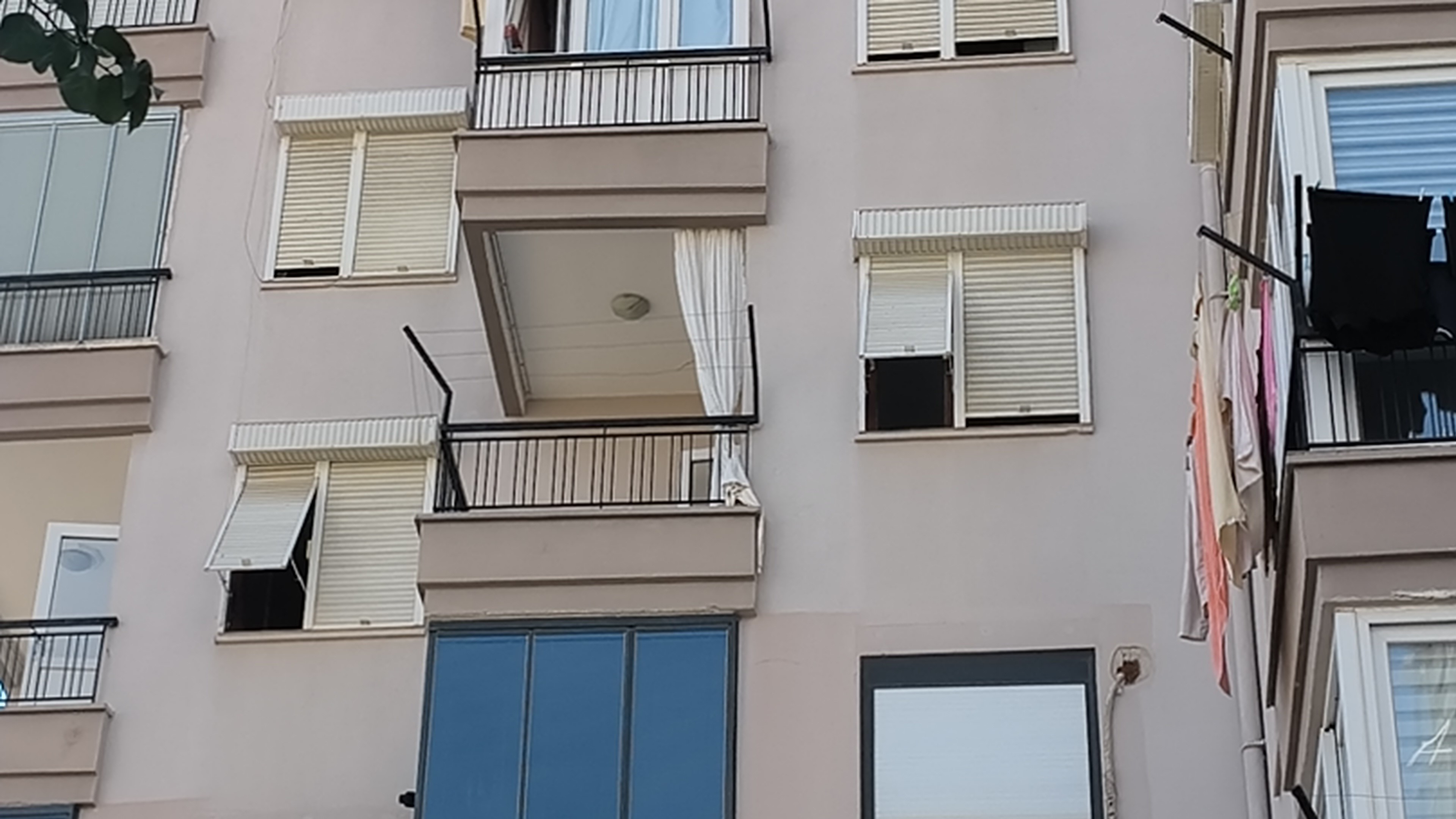 aw77130801-045034
