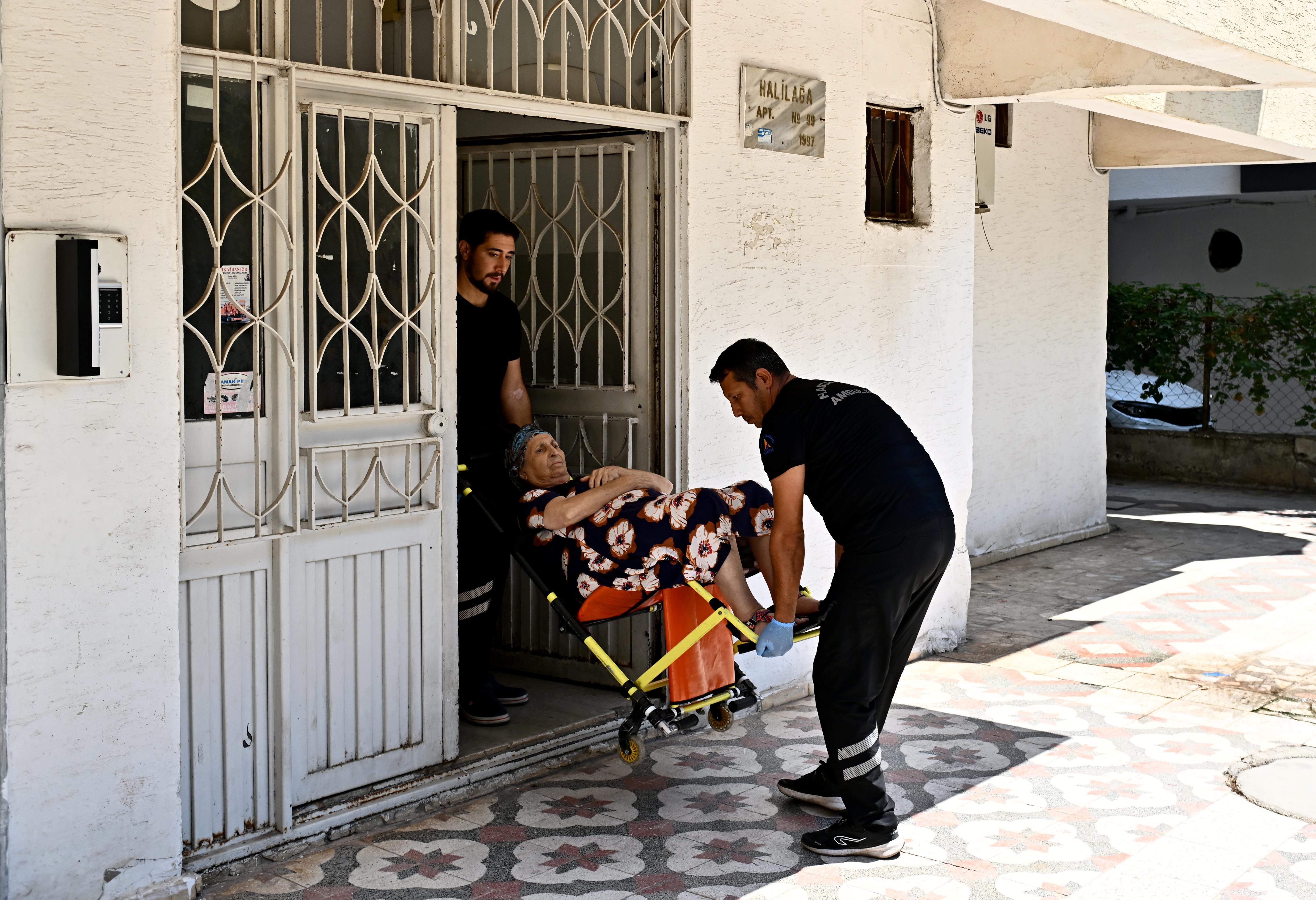 saglik-hizmetleri-engelsiz-taksi-ve-ambulans-1-110907