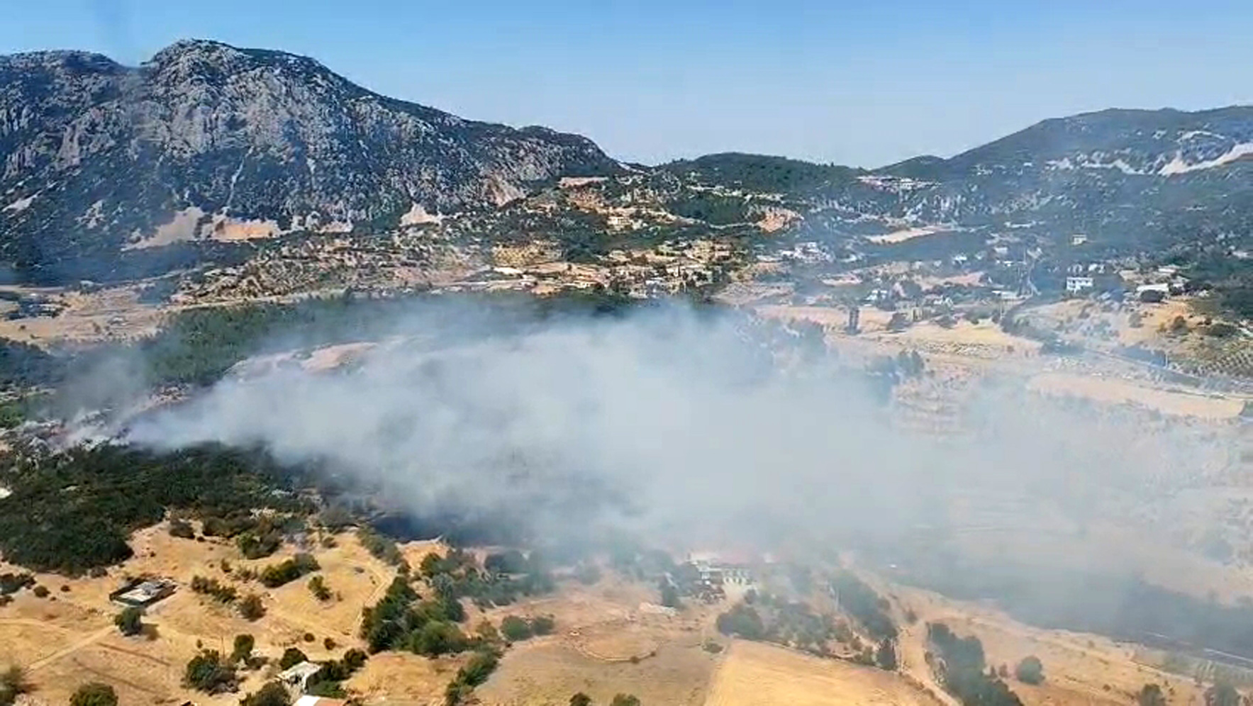antalyada-orman-yangini1469188437165-014924