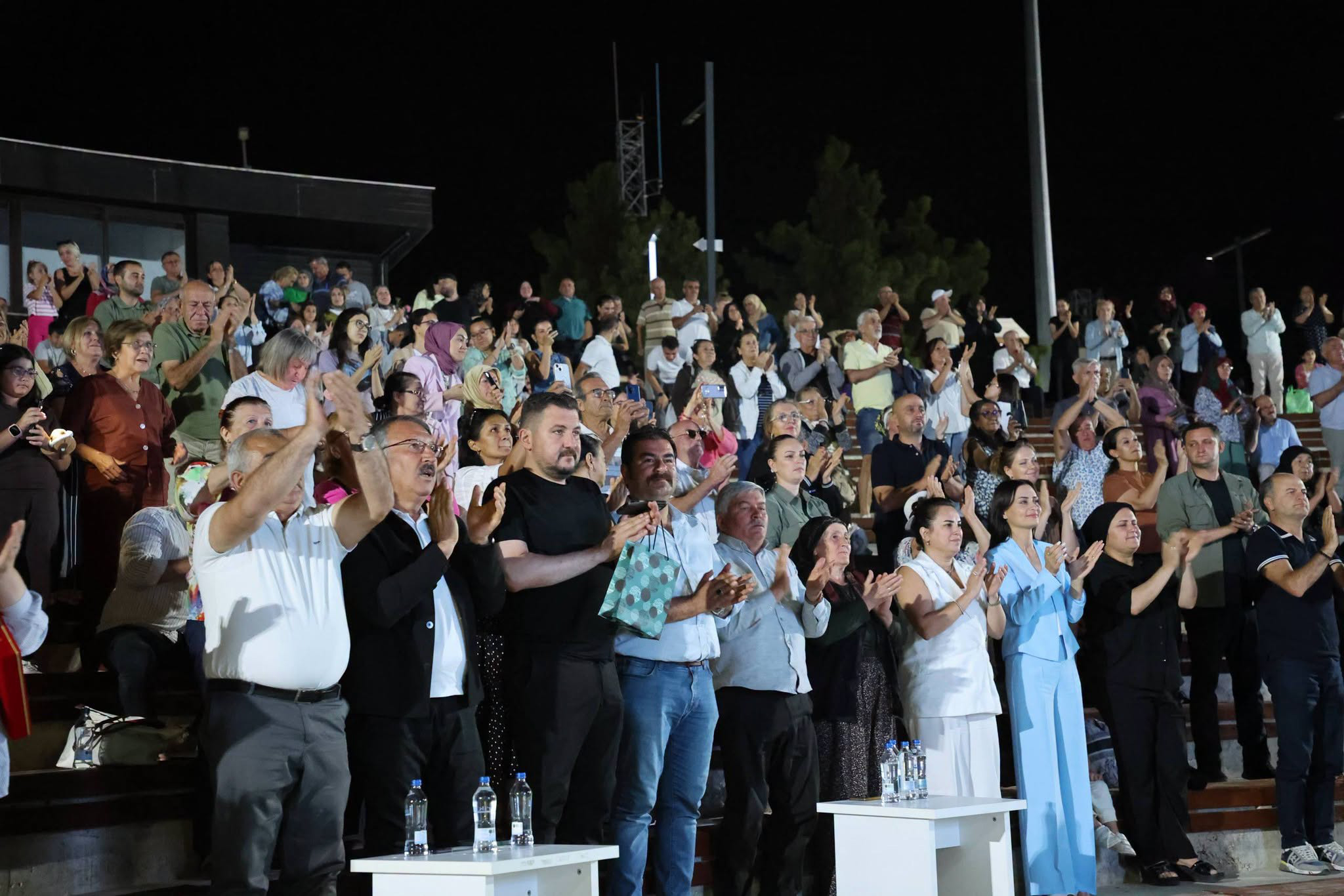 kemer-belediyesi-genclik-orkestrasi-kork1476122439246-121905