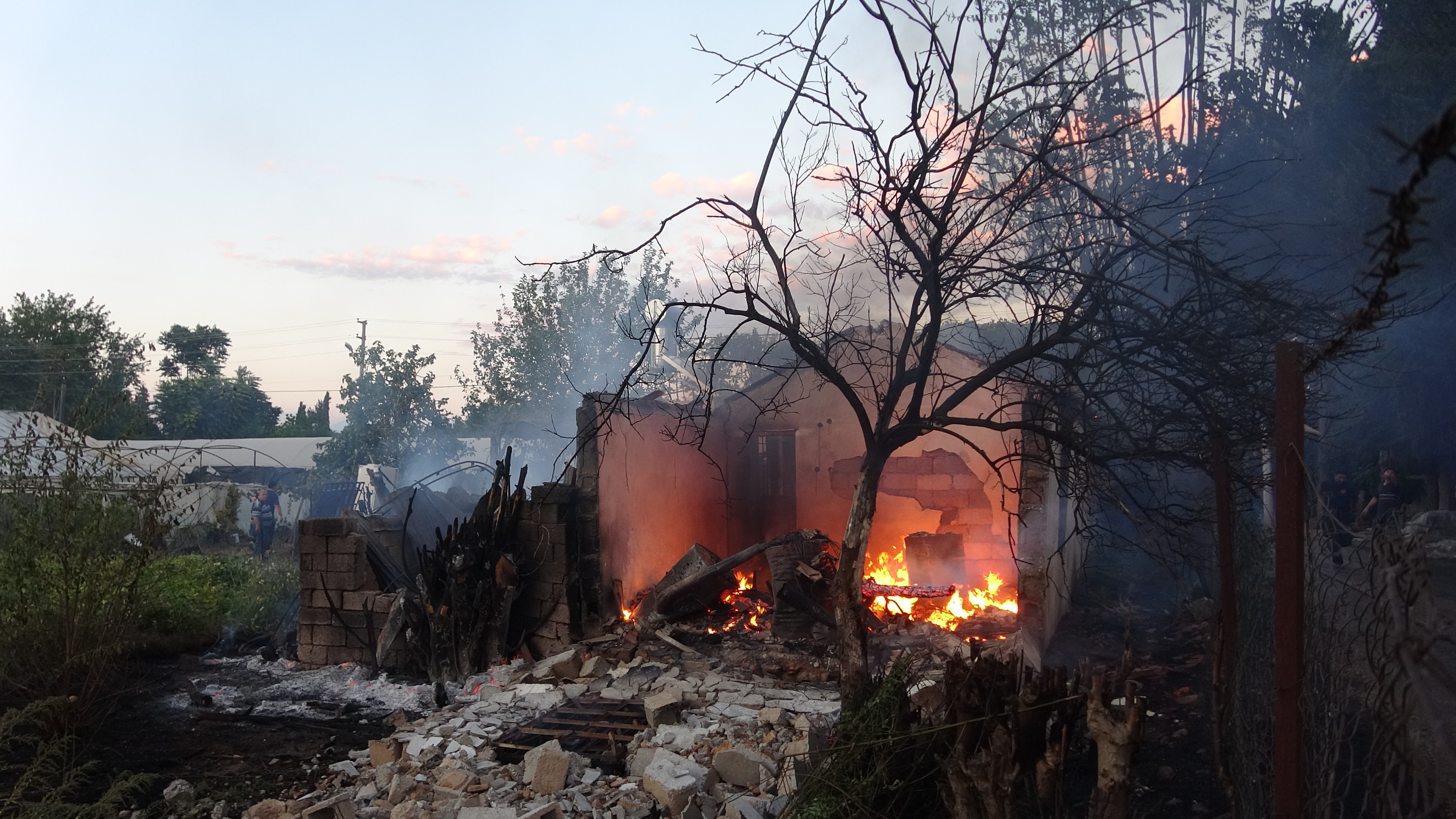 aw77671914-095553