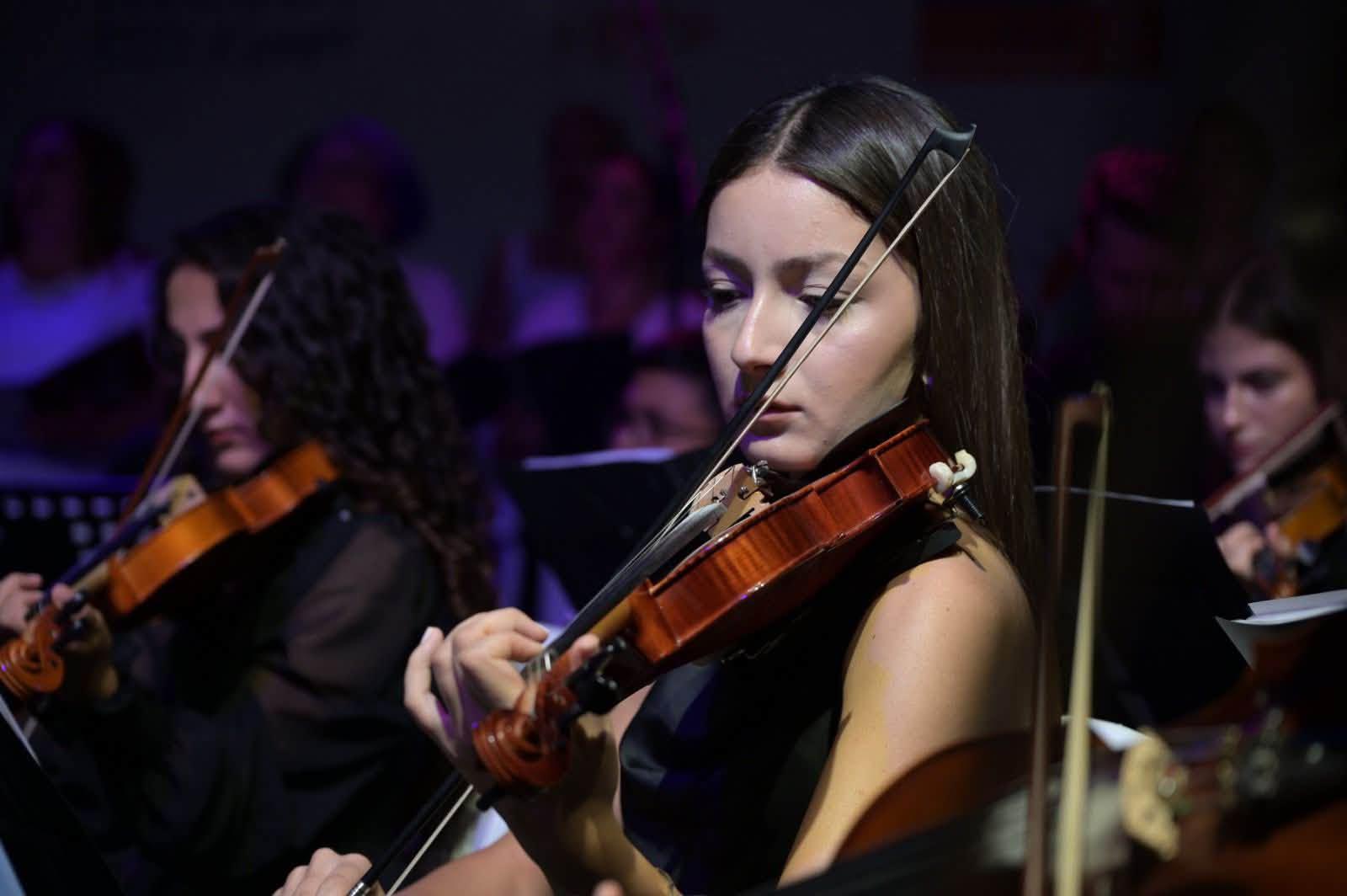 kepezde-festival-coskusu-baris-ezgileriyle-bulustu6-114337