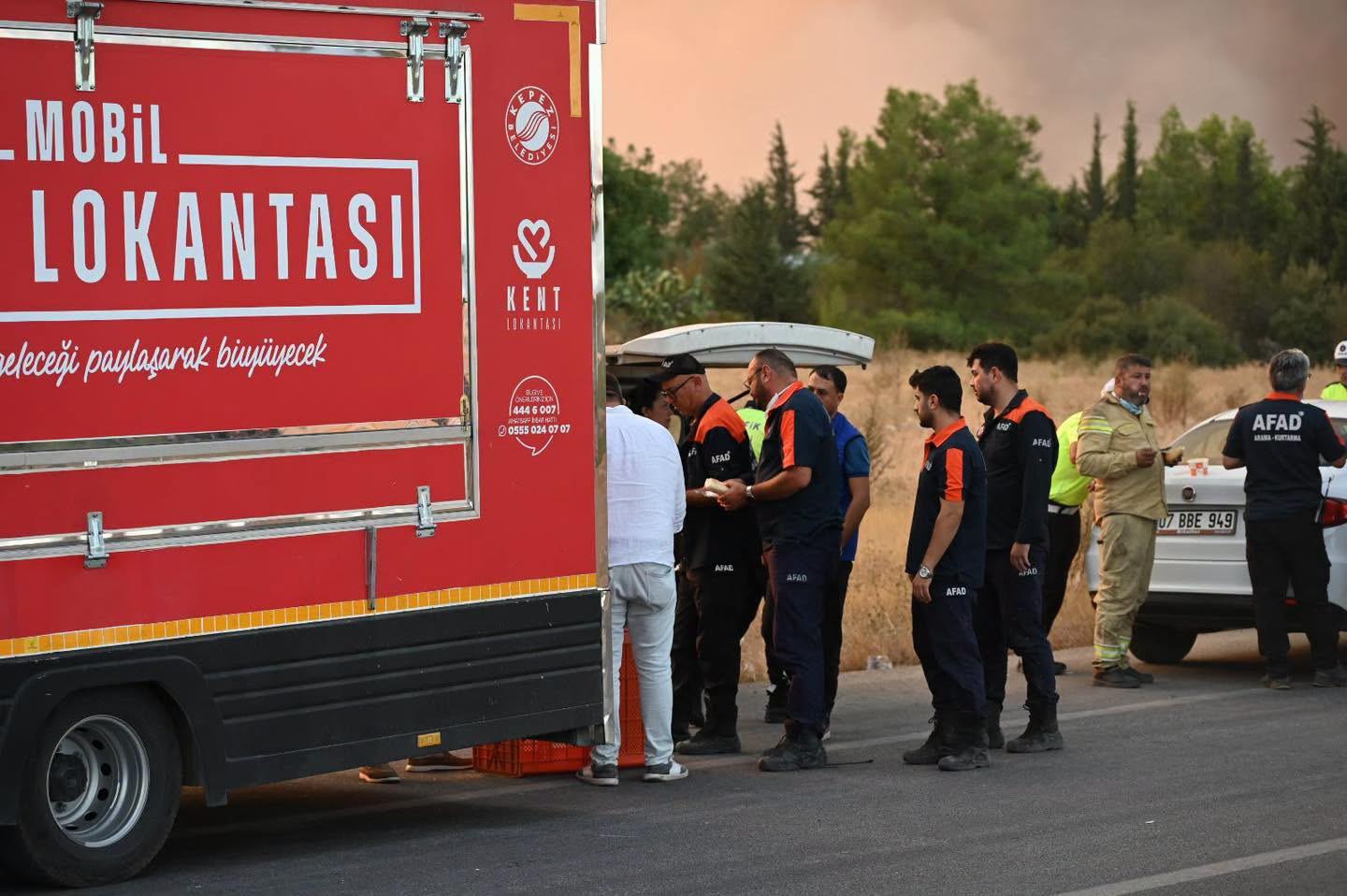 kepez-belediyesinden-yangin-kahramanlarina-lojistik-kalkan8-123327