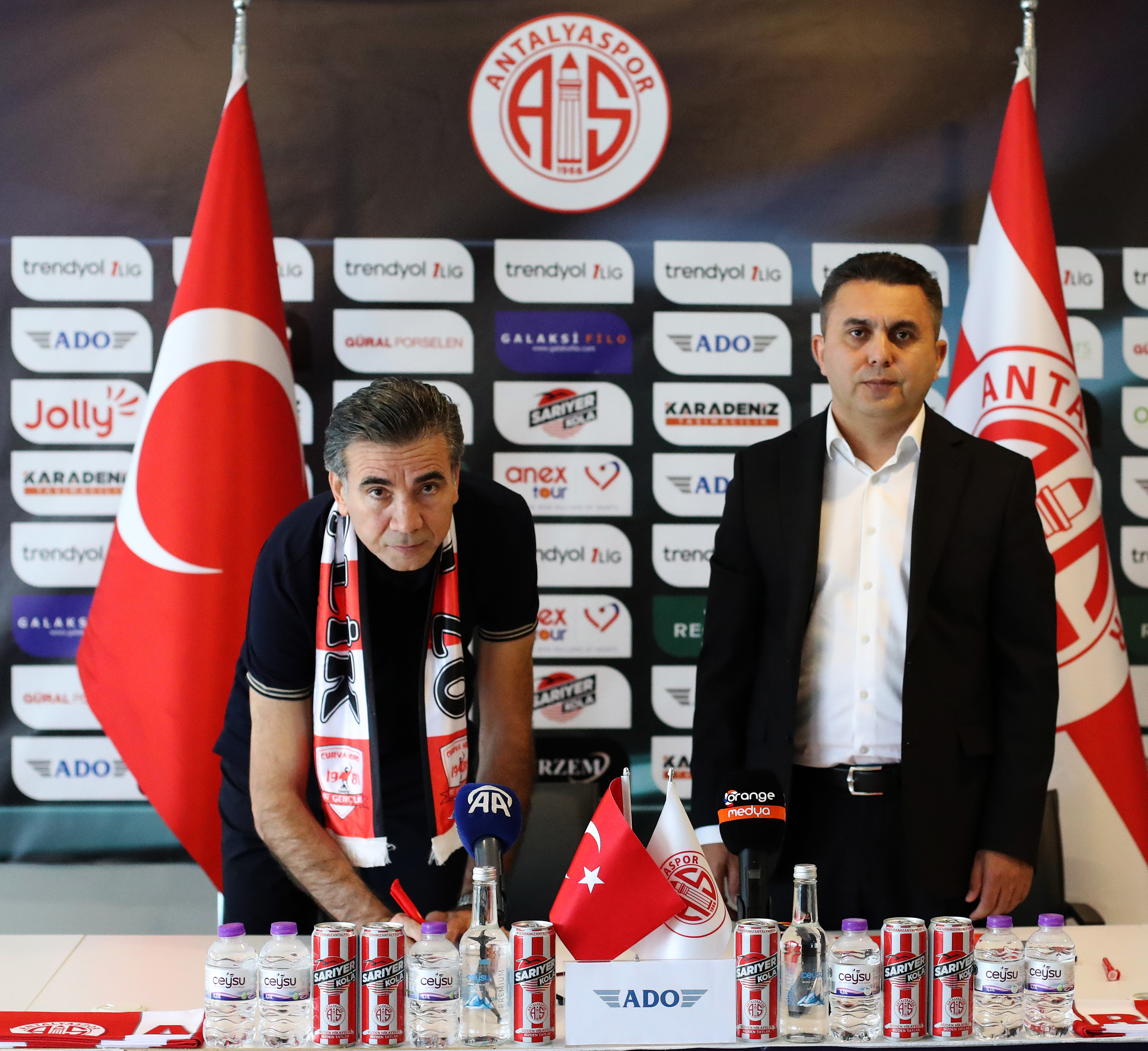 antalyasporun-yeni-teknik-direktoru-osm1507534448528-060854