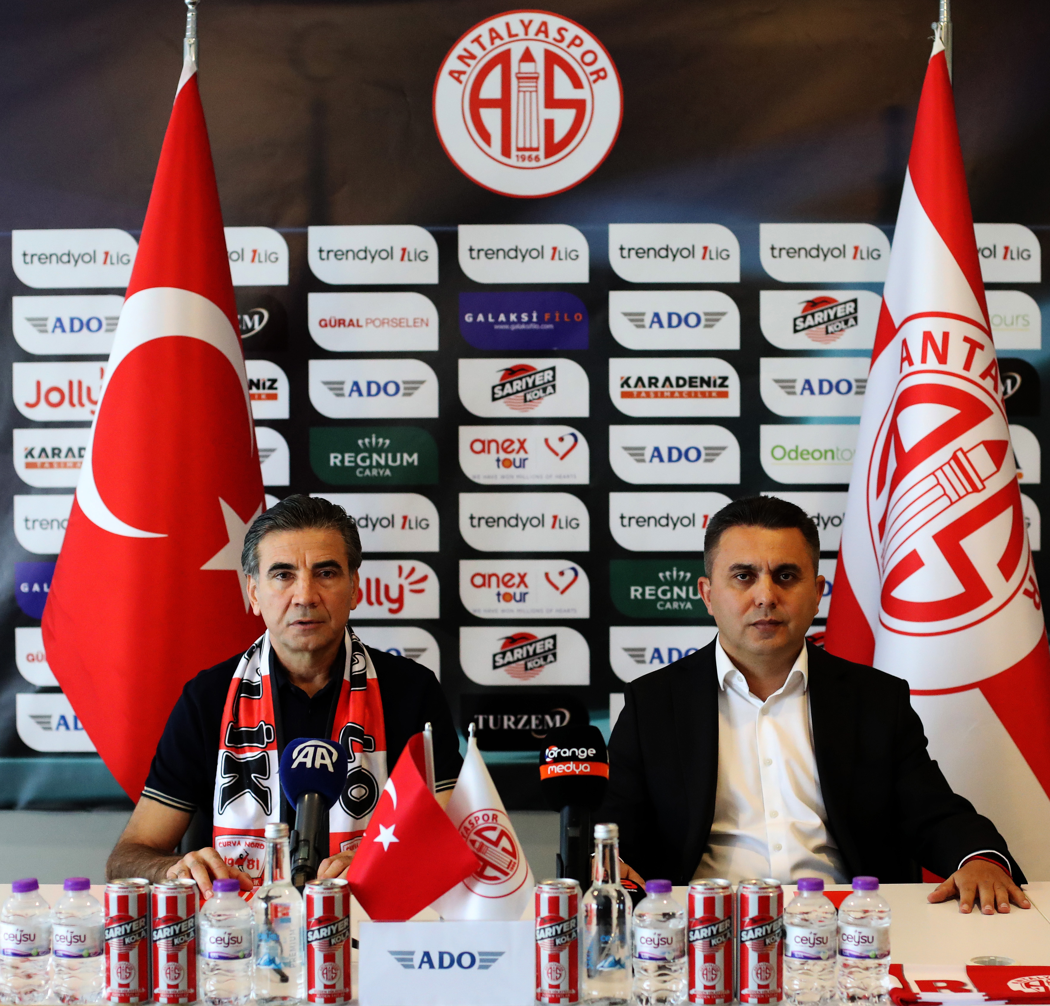 antalyasporun-yeni-teknik-direktoru-osm1507535448528-060854