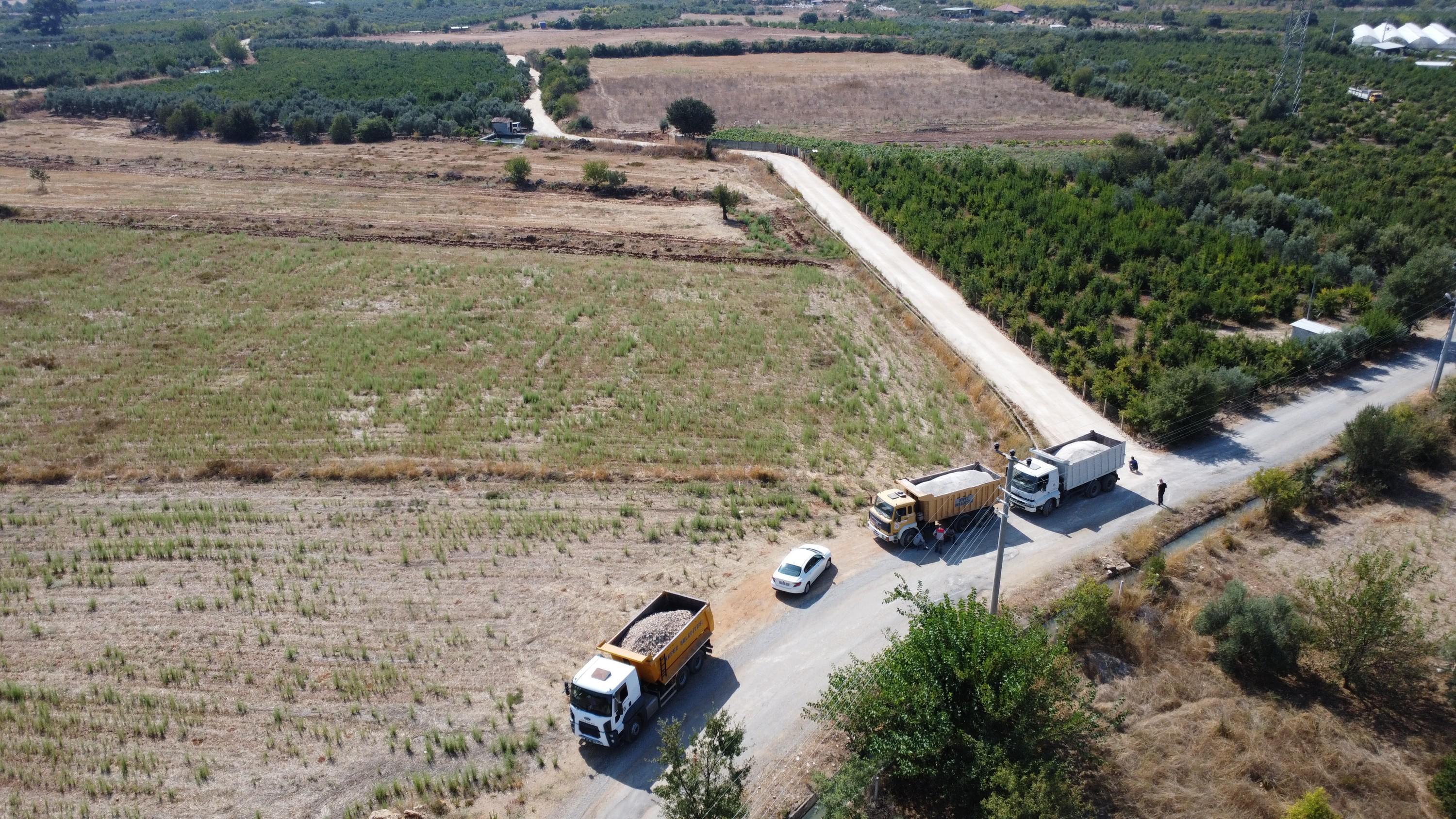 kepez-baskoyun-yollarini-asfalta-hazirliyor2-011741