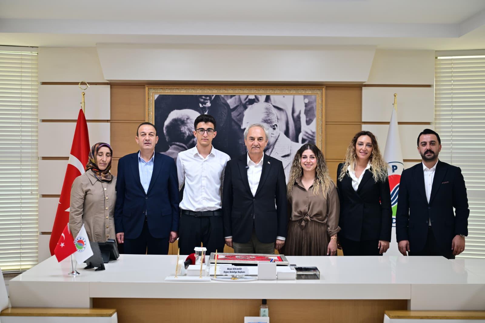 kepezin-gururu-serhata-kocagozden-burs-destegi2-1-124624