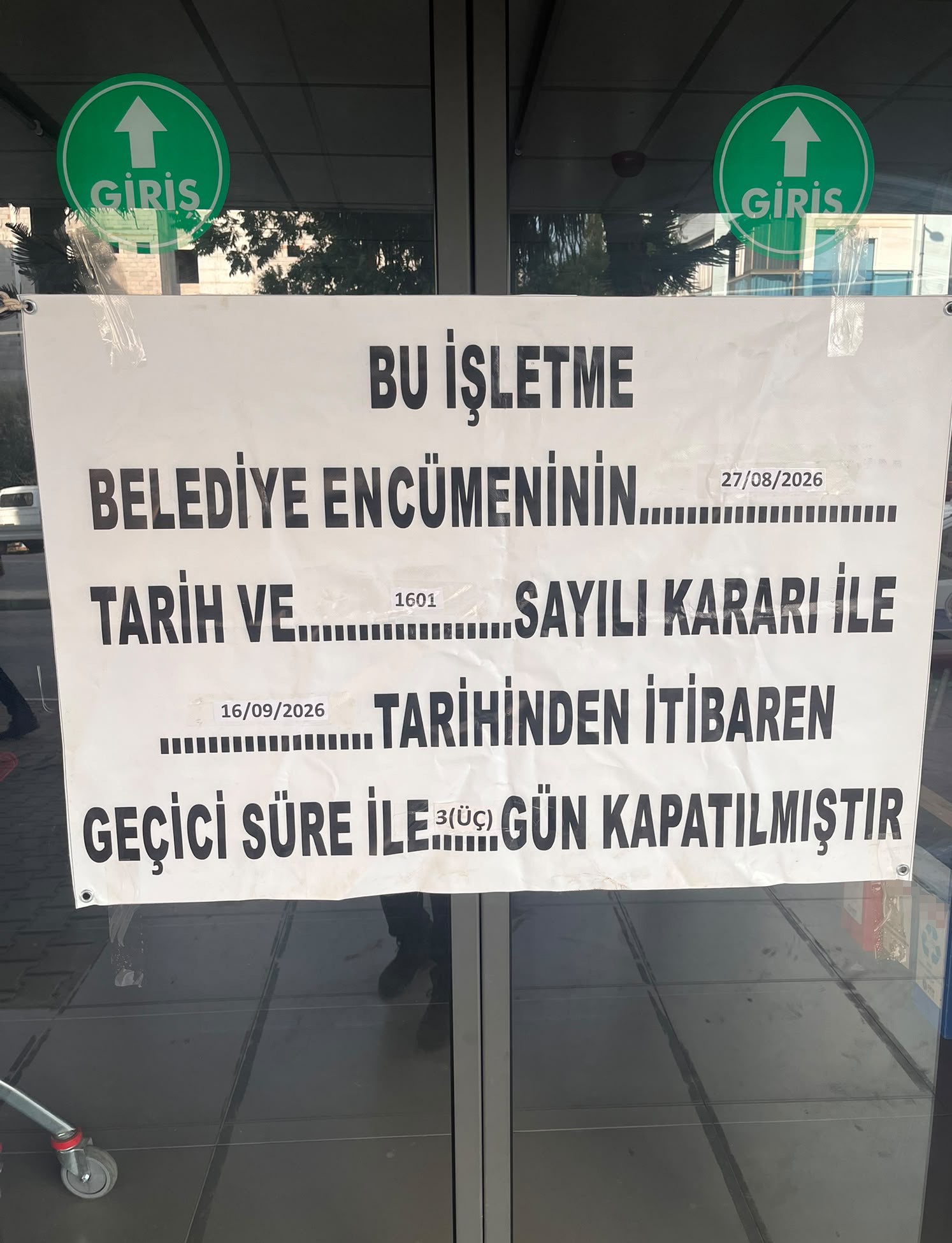 aw79037201-122944