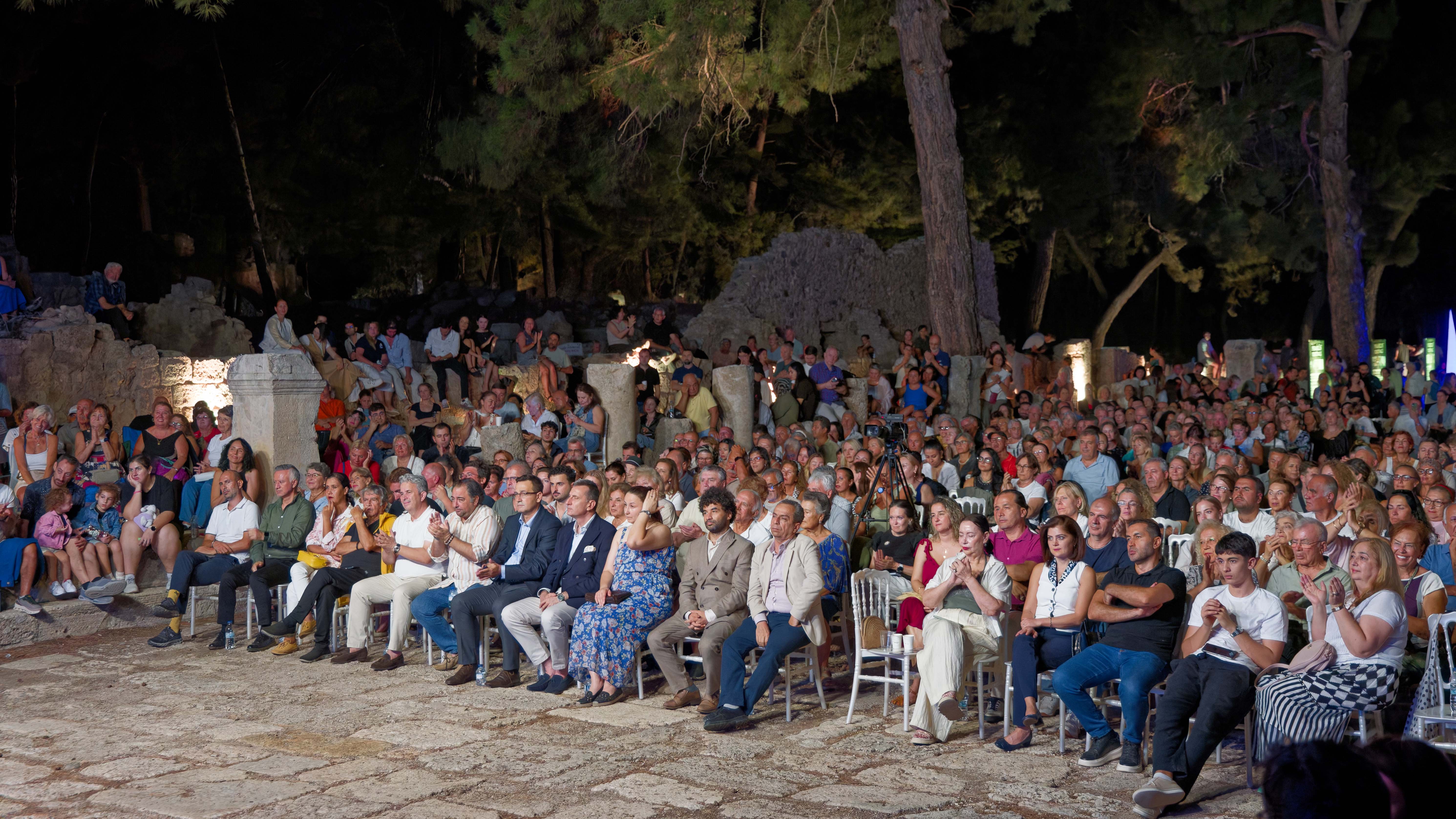 phaselis-festivalinde-ikinci-gun1521352452588-094943