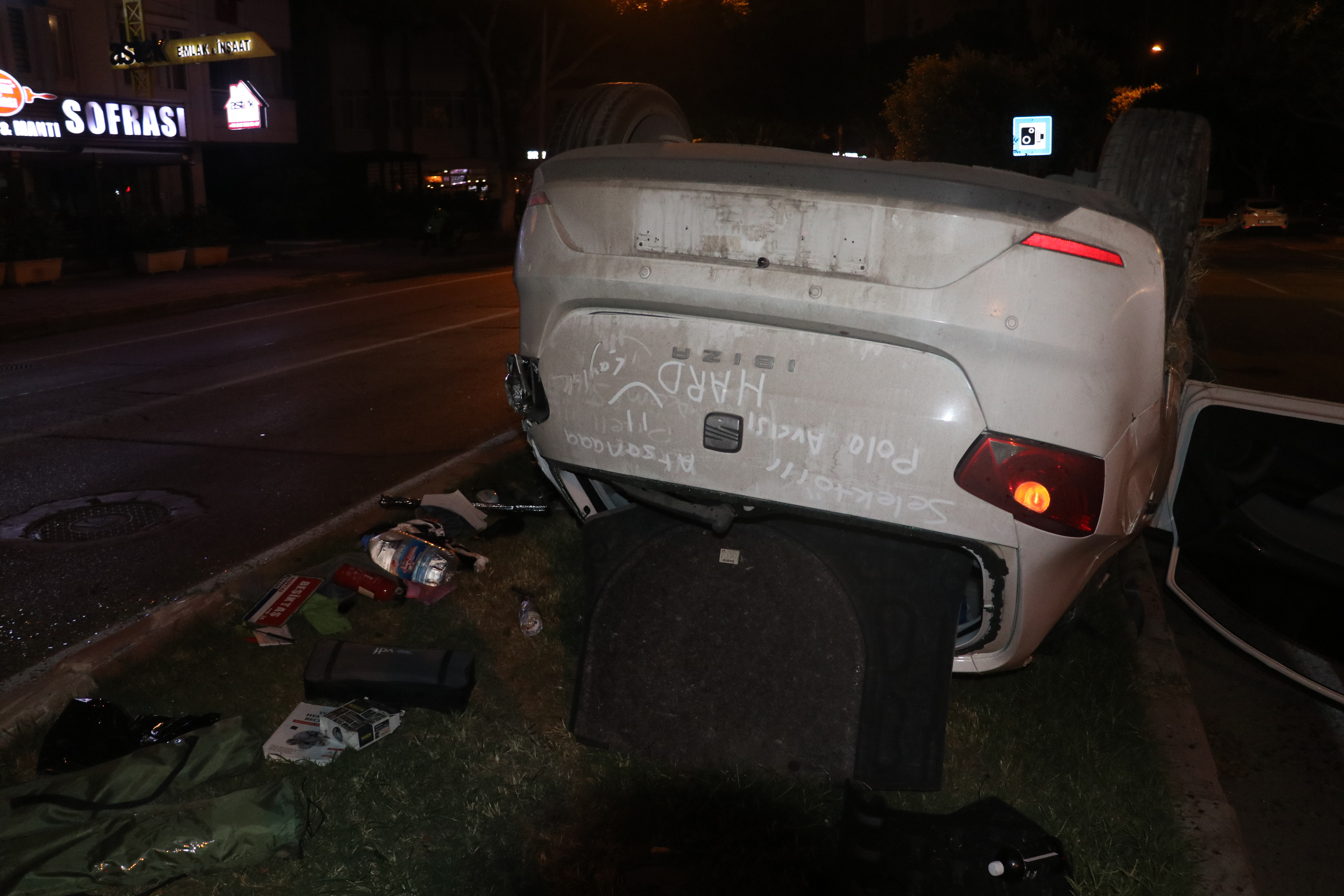 refuje-carpan-otomobil-takla-atti1528949454910-100101