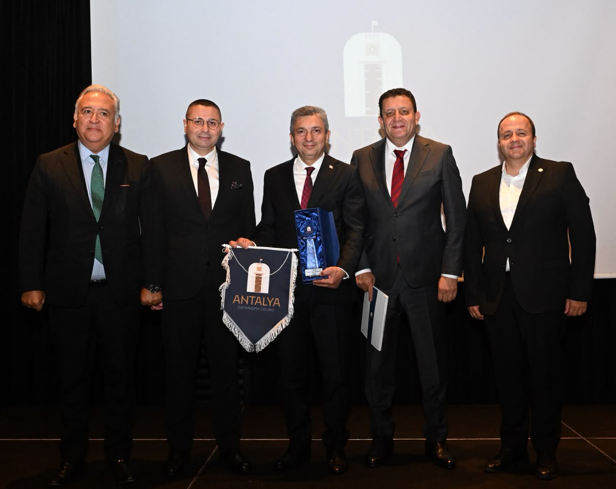 vali-sahin-antalyanin-gelecegi-parlak1529158454977-112750