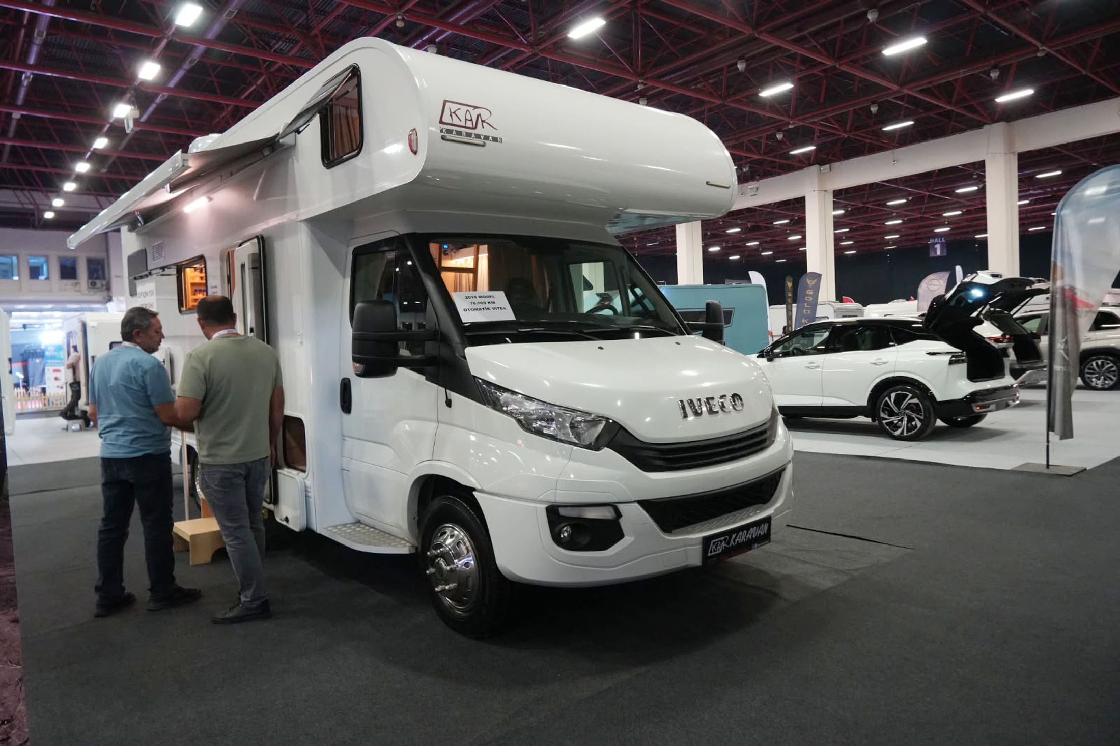 antalyada-karavan-ve-outdoor-dunyasi-31542554459111-053809