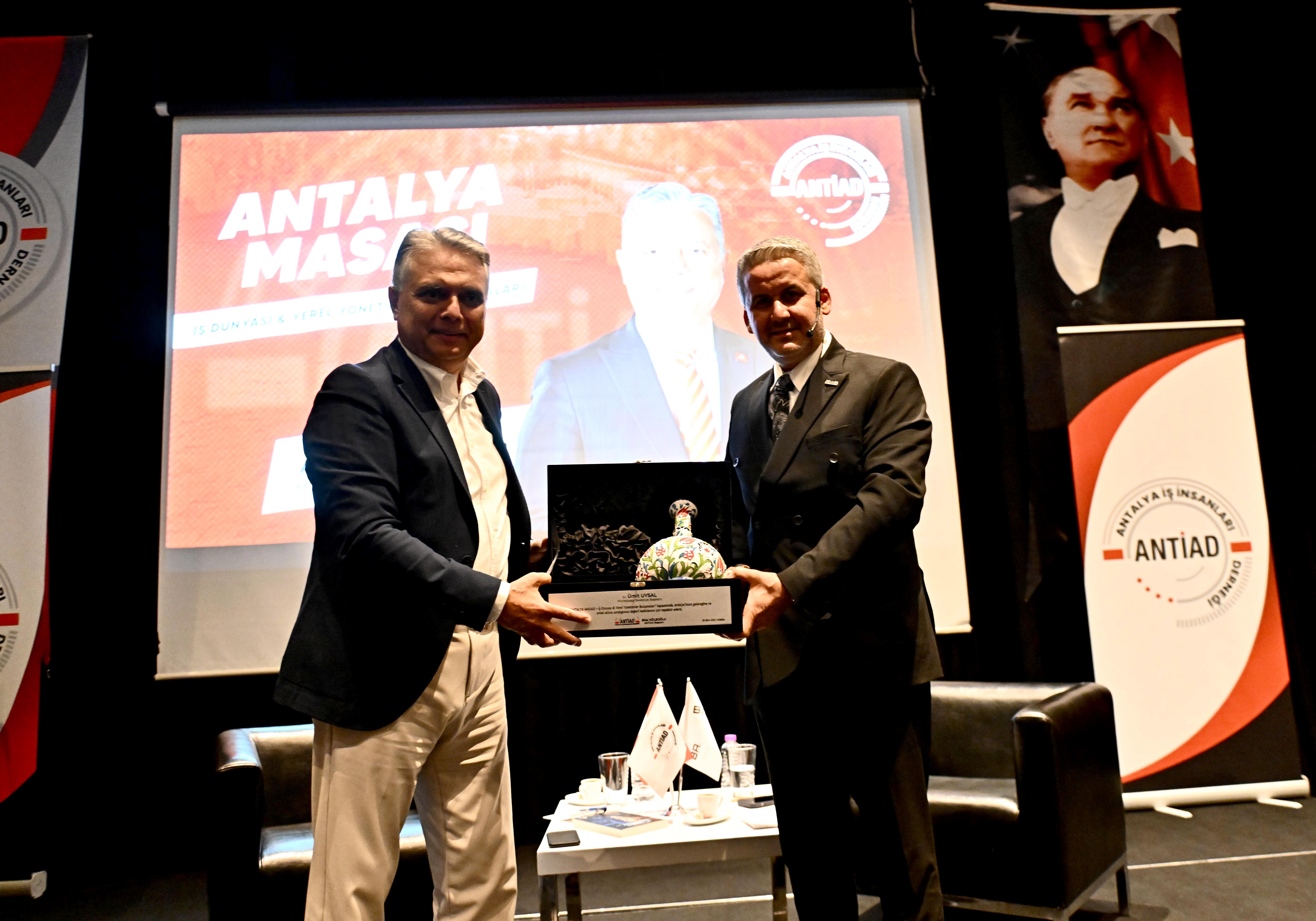 antiad-is-dunyasi-ve-yerel-yonetimler-bulusmasi-8-120529