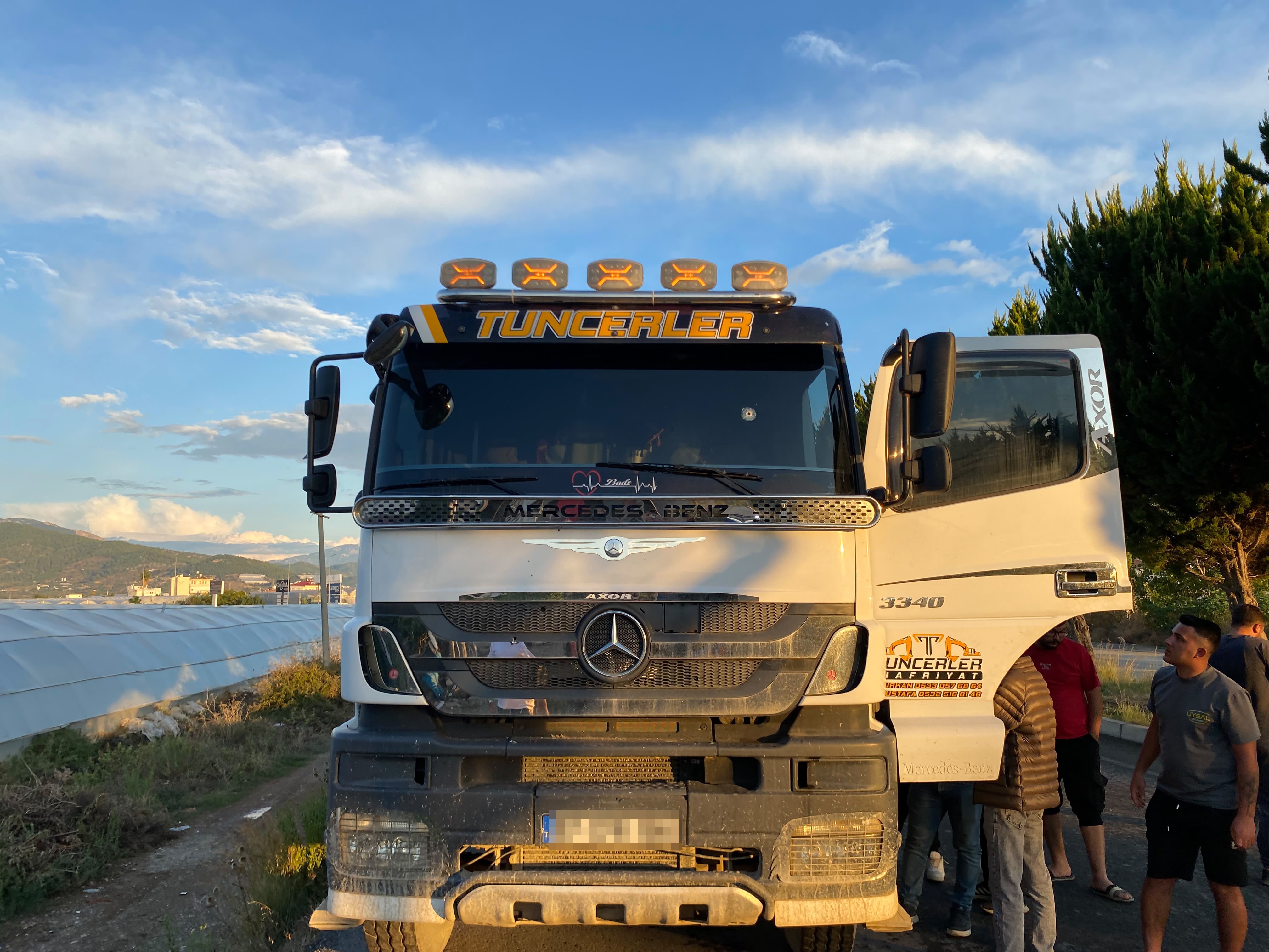 aw80405203-091817