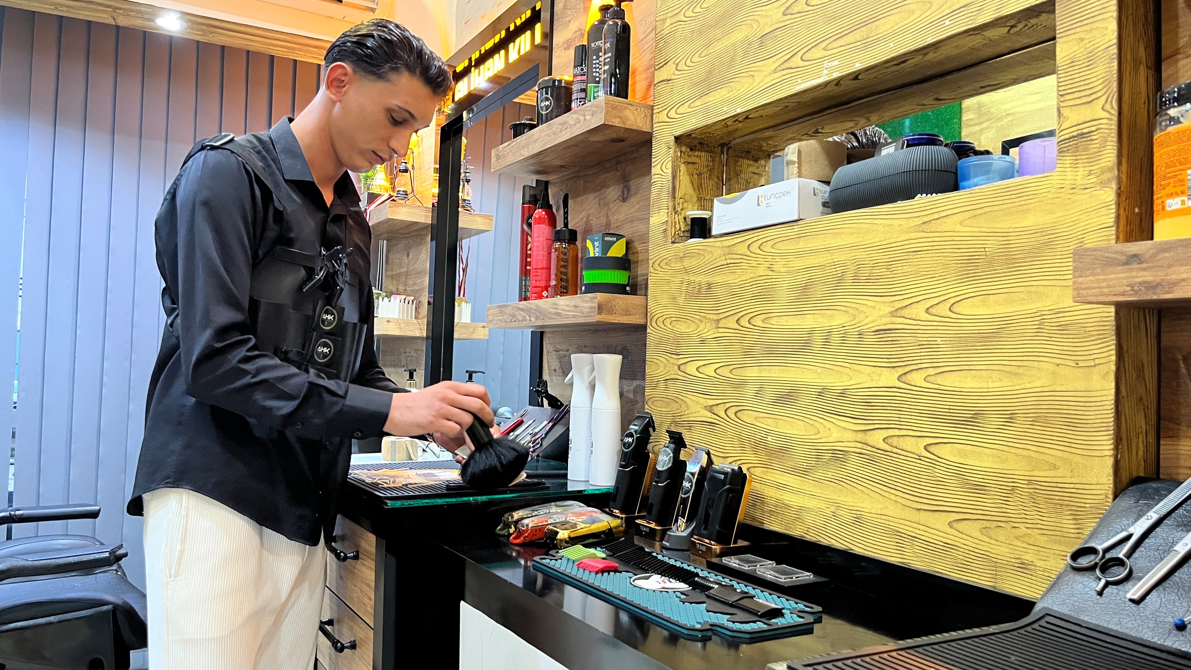 aw80788904-113853